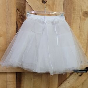 Elegant White Tulle Skirt